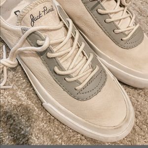 🤍Converse white leather Jack Purcells 🤍